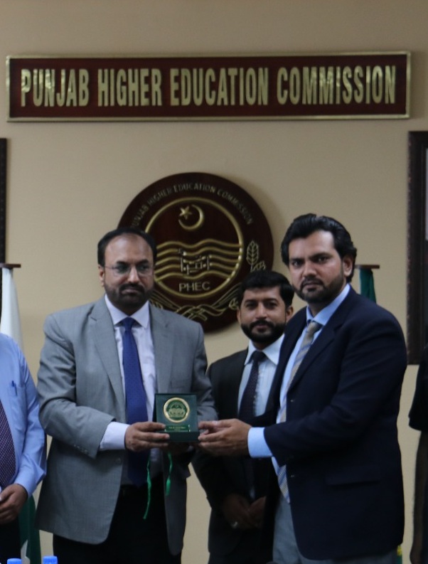 Chairman PHEC Porf. Shahid Munir appreciated representation of Eastern Medicine /UCCM in meeting held at Punjab HEC Secretariate