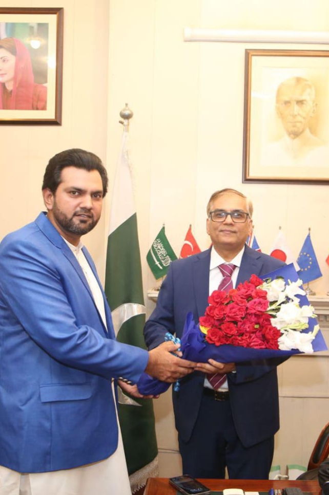 Meeting with H.E. Amjad Malik, Vice Chair Overseas Pakistanis Commission Punjab to represent the issues of overseas Pakistanis representing Eastern Medicine